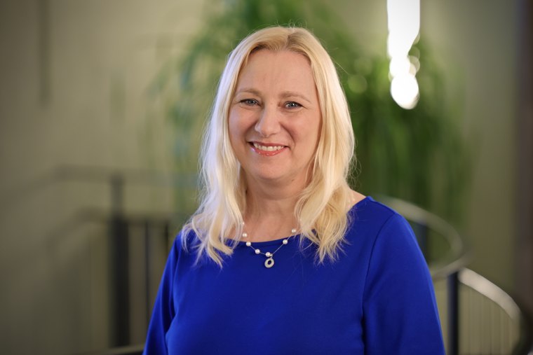 Diana Stolz, Hessische Staatsministerin